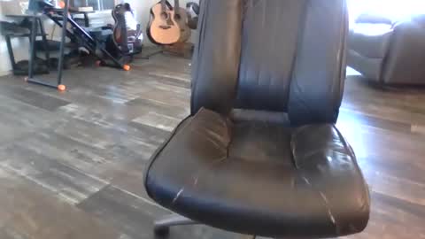 dogluc7 online show from 15, 3, 2026