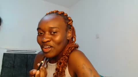 Snapshot of dolce_amber chatting on 12, 11, 2025 Dolce online show from 12, 11, 2025