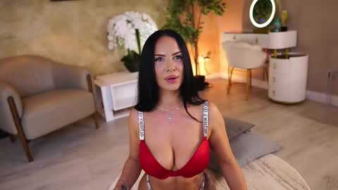 Monica online show from 23, 9, 2025
