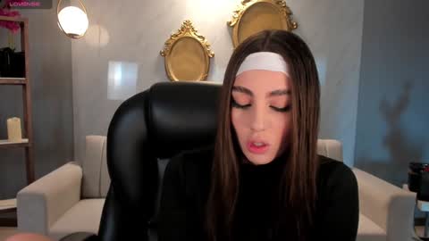 Dolcie  online show from 9, 12, 2024