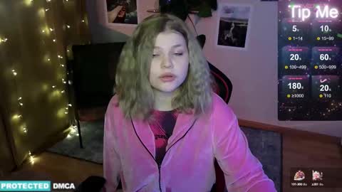 Chloe online show from 5, 1, 2025