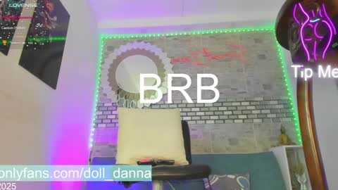 Snapshot of doll_danna chatting on 20, 2, 2025 Luciana My online show from 20, 2, 2025