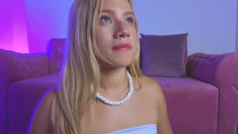 Snapshot of dollfaceink chatting on 8, 5, 2026 DollFaceInk online show from 8, 5, 2026