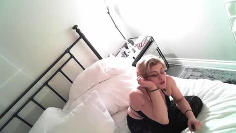 Dollface Killa online show from 21, 12, 2024