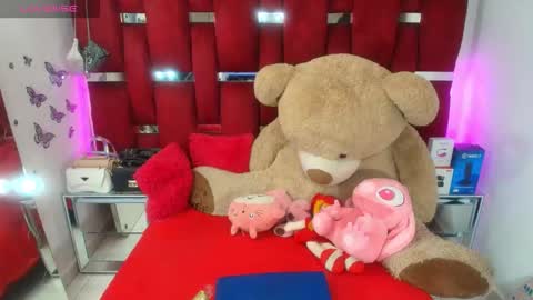 Snapshot of dollfire_bigass chatting on 12, 10, 2025 ginna online show from 12, 10, 2025