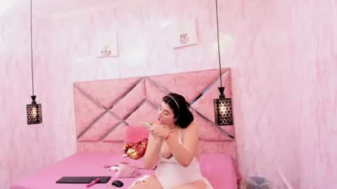 Snapshot of dolls_antonella chatting on 20, 6, 2026 Antonella online show from 20, 6, 2026