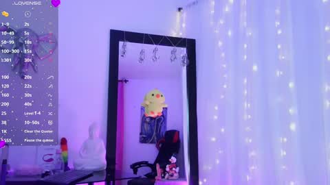 Snapshot of dollsquirtt chatting on 5, 3, 2025 dollsquirtt online show from 5, 3, 2025