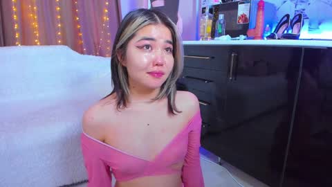 Dollya online show from 2, 2, 2025