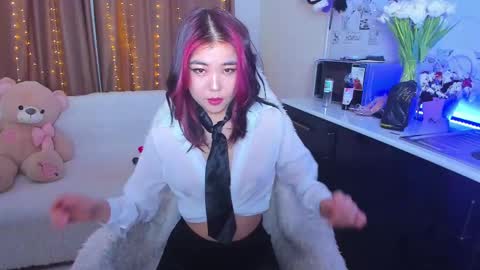 Dollya online show from 2, 3, 2025