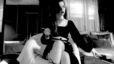 Dolores Sage online show from 9, 4, 2026