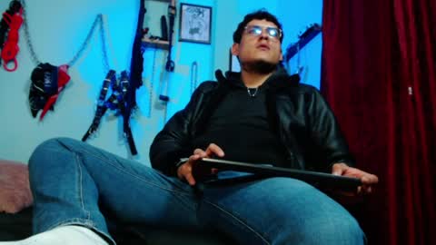 Diego Castell online show from 3, 4, 2026