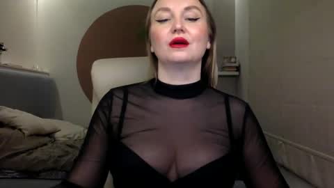 DOM MUMMY online show from 18, 1, 2025