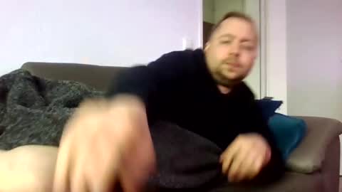 dombio_12 online show from 2, 4, 2026