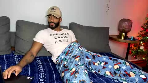 Snapshot of domidick7 chatting on 19, 12, 2025 Domi online show from 19, 12, 2025