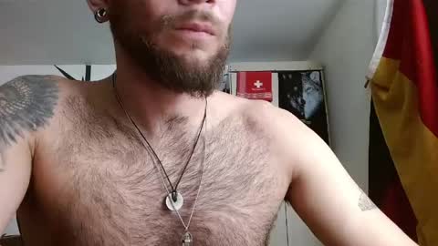 Logan - INDEPENDET MODEL online show from 12, 4, 2026