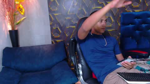 dominic_smith_ online show from 8, 4, 2026