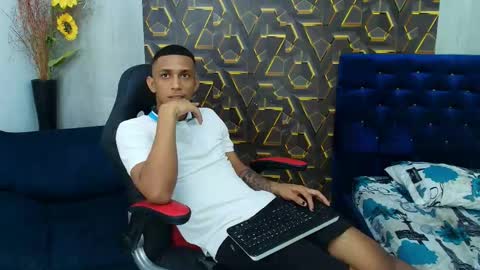 dominic_smith_ online show from 18, 4, 2026