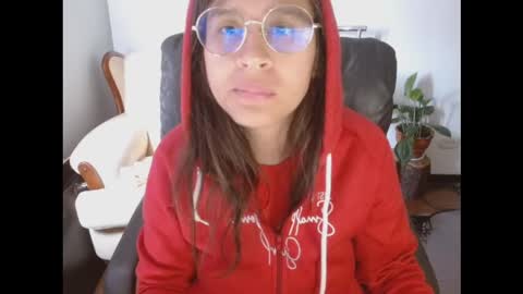   online show from 29, 3, 2026