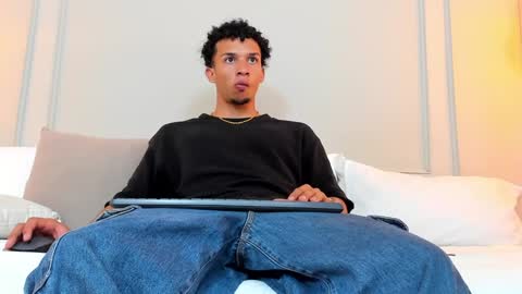 Snapshot of dominick_star chatting on 6, 1, 2025 Dominick Star online show from 6, 1, 2025