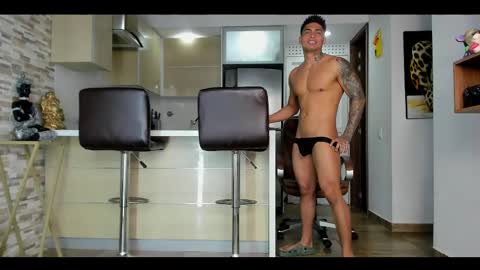 Snapshot of dominiofit chatting on 26, 2, 2025 Only fans Ronnie col---InstaRonniecolleman online show from 26, 2, 2025