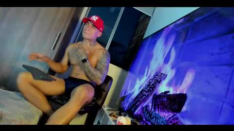 Snapshot of dominiofit chatting on 12, 3, 2025 Only fans Ronnie col---InstaRonniecolleman online show from 12, 3, 2025