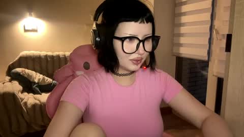 Snapshot of dominiquebreakey chatting on 5, 5, 2026 Cati online show from 5, 5, 2026