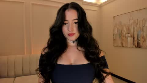 Snapshot of dominiquevega_ chatting on 3, 7, 2026 Dominique online show from 3, 7, 2026