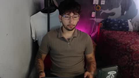 Snapshot of dominus_kane chatting on 8, 11, 2025 dominus_kane online show from 8, 11, 2025