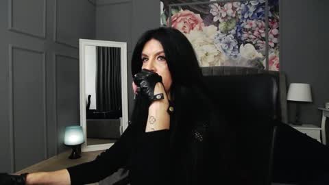 Snapshot of dommelisa chatting on 1, 12, 2024 Dom Melisa online show from 1, 12, 2024