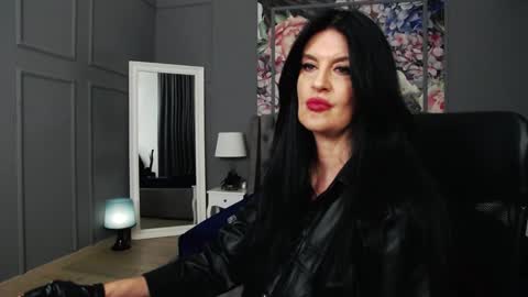 Snapshot of dommelisa chatting on 12, 12, 2024 Dom Melisa online show from 12, 12, 2024