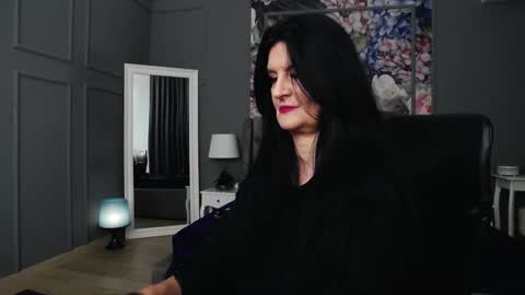 Snapshot of dommelisa chatting on 12, 12, 2024 Dom Melisa online show from 12, 12, 2024