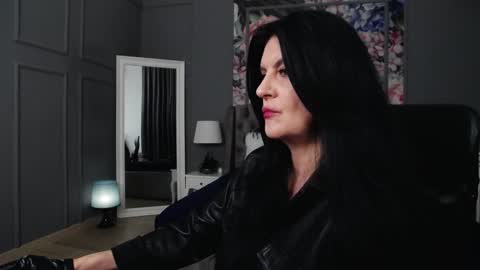 Snapshot of dommelisa chatting on 4, 2, 2025 Dom Melisa online show from 4, 2, 2025