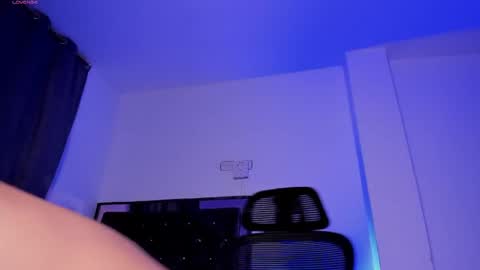 Donat Independent Model online show from 1, 6, 2026