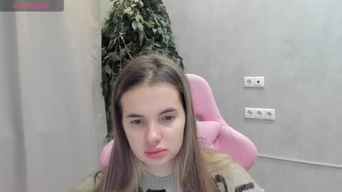 Snapshot of donnaaa_evans chatting on 16, 12, 2024 Donna On GMT2 Mon-Fri 3-9 AM online show from 16, 12, 2024