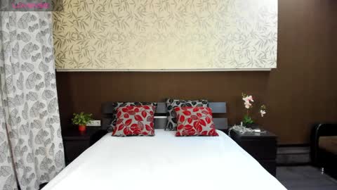 Snapshot of donnaaa_evans chatting on 6, 1, 2025 Donna On GMT2 Mon-Fri 3-9 AM online show from 6, 1, 2025