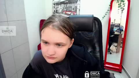 Snapshot of donnasia chatting on 9, 6, 2026 Sia online show from 9, 6, 2026