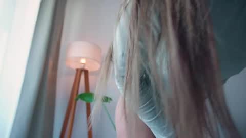 Snapshot of donnna19 chatting on 11, 5, 2026 Donatella online show from 11, 5, 2026