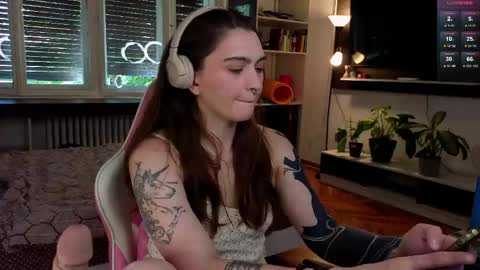 Snapshot of dorfmatratze_ chatting on 26, 5, 2026 Alice online show from 26, 5, 2026