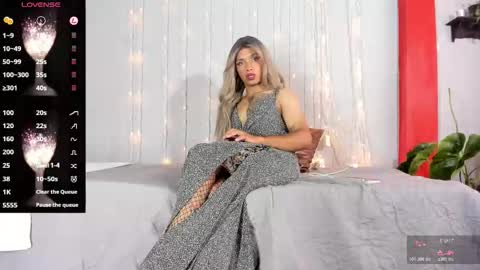 Nicolle online show from 3, 3, 2026