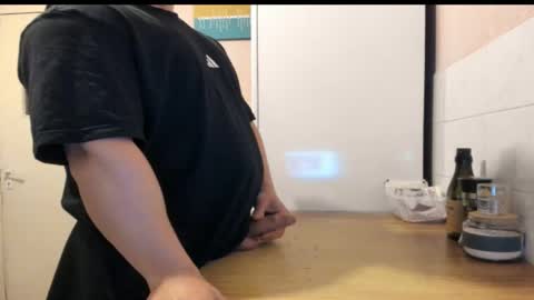 Snapshot of doriancretu95 chatting on 17, 5, 2026 menu below online show from 17, 5, 2026