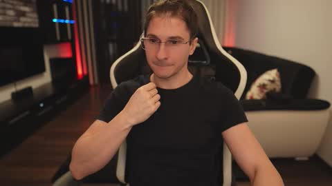 Dorian Reyes online show from 7, 2, 2026