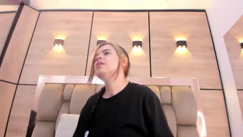  DOROTHY online show from 19, 11, 2025