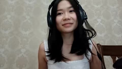 YuKi  online show from 14, 10, 2025