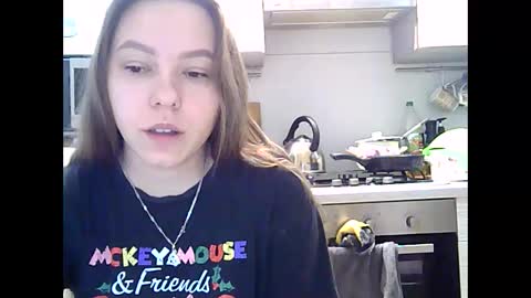 Snapshot of dorrie_ann chatting on 4, 1, 2025 Dorrie Ann online show from 4, 1, 2025