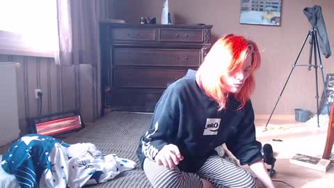 Snapshot of dosbox98 chatting on 19, 1, 2025 stupid ass online show from 19, 1, 2025