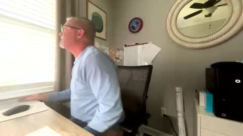 Snapshot of douglikes3xd chatting on 31, 10, 2025 douglikes3xd online show from 31, 10, 2025