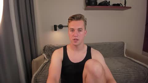 Snapshot of dr_your_dream chatting on 12, 9, 2025 Mervin online show from 12, 9, 2025