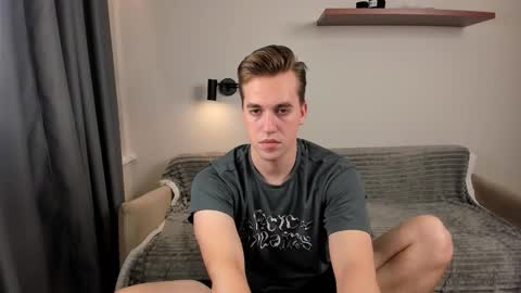 Snapshot of dr_your_dream chatting on 8, 10, 2025 Mervin online show from 8, 10, 2025