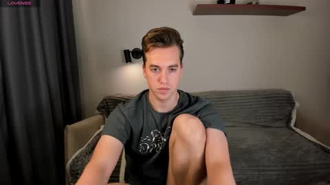 Snapshot of dr_your_dream chatting on 16, 10, 2025 Mervin online show from 16, 10, 2025