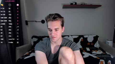 Snapshot of dr_your_dream chatting on 1, 11, 2025 Mervin online show from 1, 11, 2025